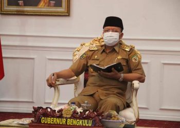 Vaksinasi Covid-19 | Gubernur Rohidin Siap Jadi yang Pertama Disuntik