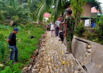 Curah Hujan Tinggi Sebabkan Drainase Desa Pulai Payung Rusak
