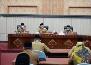 Rapat Koordinasi Di Hari Pertama Tugas Gubernur Bengkulu Rohidin Mersyah dan Wakil Gubernur Rosjonsyah