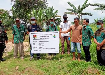 Titik Nol Pembangunan Desa Semambang Makmur, 8 Papan Kegiatan Dipasang