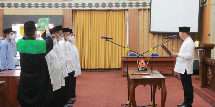 Lantik Baznas Provinsi Bengkulu, Gubernur Rohidin Minta untuk Tingkatkan Program