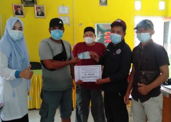 Jelang Lebaran, 51 KPM Desa Pasar Ipuh Terima BLT-DD Bulan Ketiga