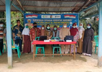 Memperingati Hari Lansia Ke 25, Puskesmas Retak Mudik Gelar Vaksinasi Covid-19 Lansia