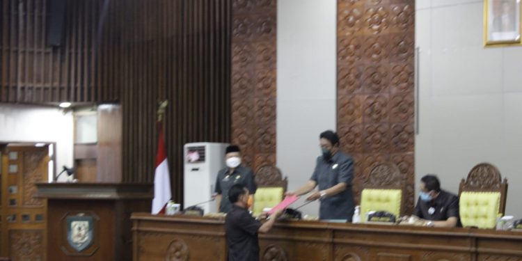 Delapan Fraksi Setujui Raperda Pertanggungjawaban APBD 2020 Lanjut Pembahasannya