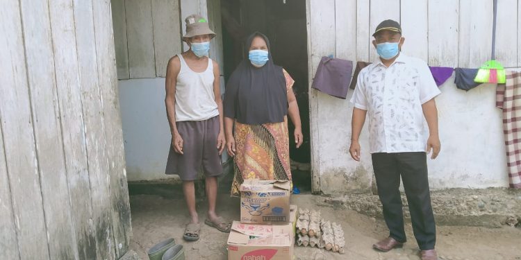 Kasus Covid-19 Bertambah, Pemdes Tanjung Jaya Gerak Cepat Salurkan Bantuan