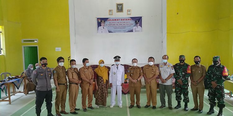 Sapuan Lantik PAW Kades Semambang Makmur