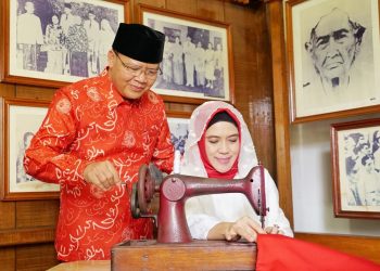 Jahit Bendera Merah Putih, Napak Tilas Momen Bersejarah di Rumah Fatmawati