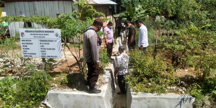 Tuntaskan Pembangunan di Desa, Pemdes Talang Baru Gelar Monev