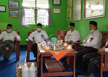 Demi Meningkatkan Mutu Madrasah Ka Kankemenag Mukomuko Laksanakan Pembinaan ASN Dilingkungan MIN 7 Mukomuko