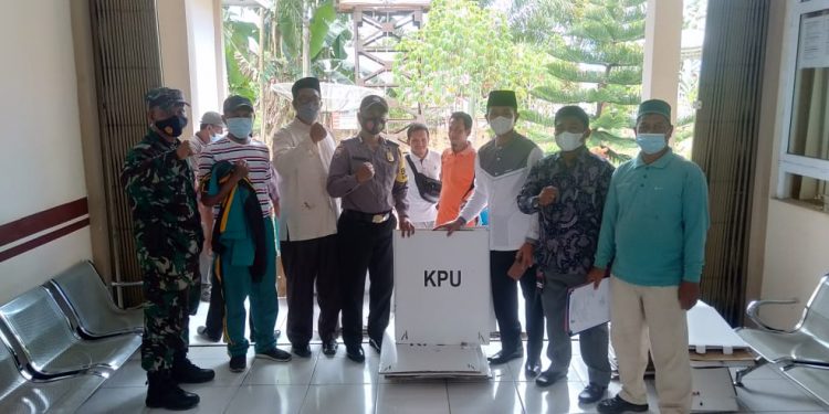 Logistik Pilkades Kecamatan Ipuh Mulai Disalurkan, Bilik dan Kotak Suara Diterima Panitia Pilkades
