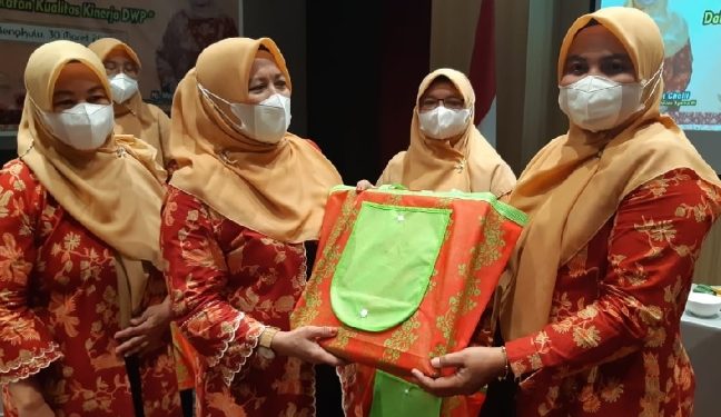DWP Kantor Kementerian Agama Kabupaten Mukomuko Raih Reward Kategori Teraktif “Jum’at Berbagi”