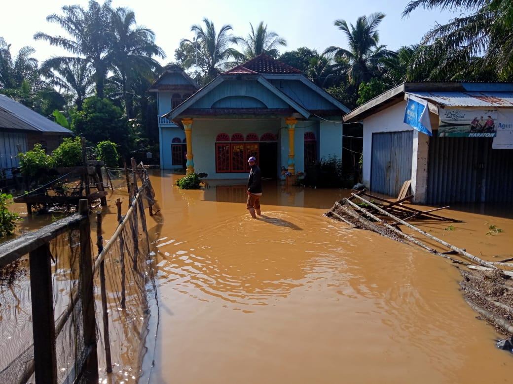 Foto Kejadian Banjir Air buluh 2020 