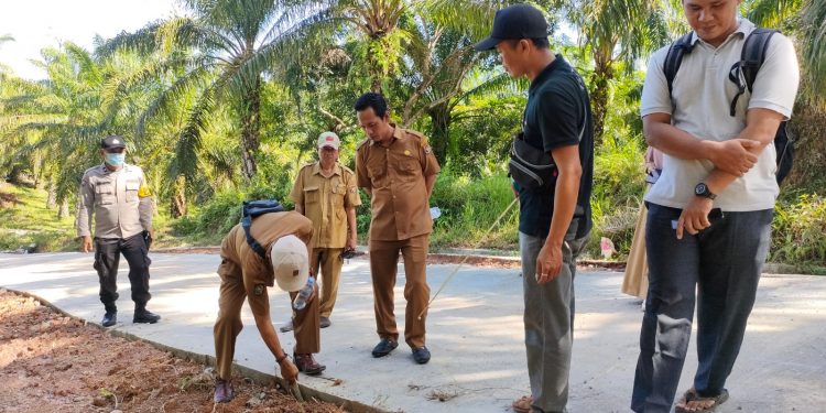 Pemdes Tanjung Medan Gelar Monev Pembangunan Tahap I Tahun Anggaran 2022