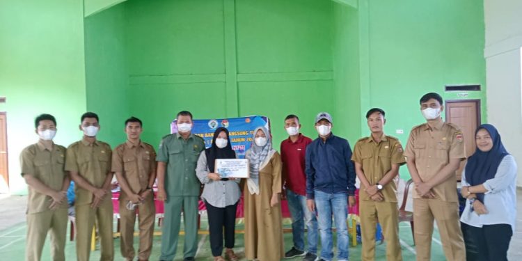 Pemdes Talang Arah: 44 KPM Terima BLT-DD Tahap II Tahun 2022