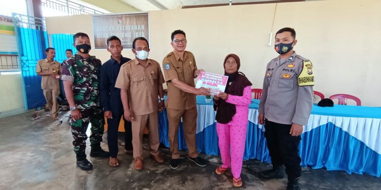 Pemdes Tanjung Jaya, 67 KPM Terima BLT-DD Tahap II TA 2022
