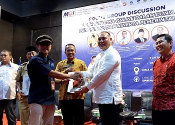 Focus Discussion Group (FGD) : Plh. Kadis Kominfotik Bengkulu Paparkan Peran Strategis Media Online