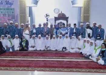 Wakil Bupati Mukomuko Sambut Kedatangan Jemaah Haji di Mesjid Baitul Huda