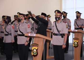 Pimpin Sertijab PJU dan Kapolres Jajaran Polda Sumsel, Kapolda : Laksanakan Tugas Lebih Giat dan Semangat Dalam Melayani Masyarakat