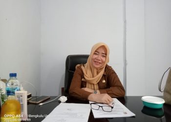 Wujudkan Visi dan Misi, Pemkab Mukomuko Alokasikan Anggaran Untuk Seragam Sekolah Gratis