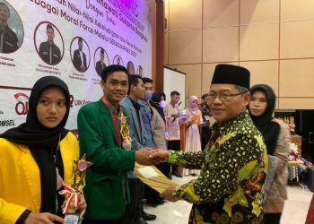 Harumkan Kabupaten Mukomuko, Sukran Mahasiswa UMB Raih Juara Lomba Essay Nasional 2022 Semarak Rafflesia Bidikmisi/KIP-K UIN Fatmawati Soekarno Bengkulu (UIN FAS)
