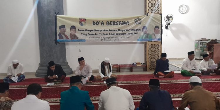 Sikapi Isu Gempa Bumi 8,9 SR dan Tsunami 15 M, Kemenag Kabupaten Mukomuko Gelar Do’a Bersama