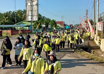 Pulih Lebih Cepat Bangkit Lebih Kuat : UPTD Puskesmas Ipuh Gelar Jalan Santai Dibanjiri Hadiah