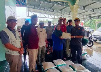 Pemkab Mukomuko Salurkan Bantuan Kepada Warga Korban Banjir di 9 Desa