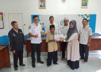 Disaat Kenaikan Harga BBM , Pemdes Tirta Mulya Salurankan BLT-DD Tahap III Tahun 2022