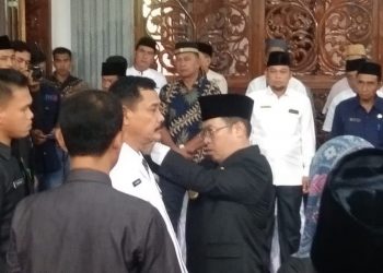 Lantik dan Ambil Sumpah Janji Jabatan, Bupati Sapuan : Laksanakan Tugas Yang Diberikan Dengan Baik Dalam Melayani Masyarakat