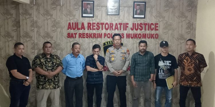 Restoratif Justice, Kapolres Mukomuko Bebaskan 6 Tahanan Terkait Pencurian TBS PT.DDP