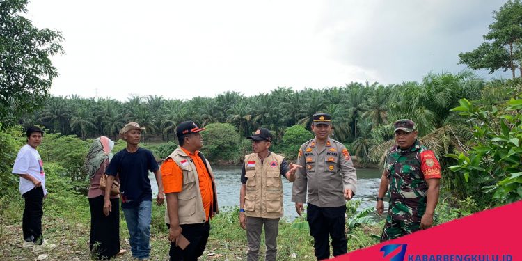 Pascabencana Tanah Longsor dan Kebakaran, Kalaksa BPBD Provinsi Bengkulu Beri Bantuan Tanggap Darurat