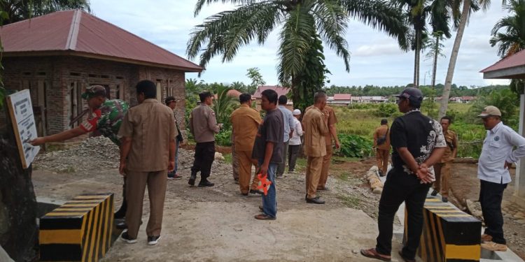 Pemdes Pasar Baru Gelar Monev Pembangunan Tahap II Tahun 2022