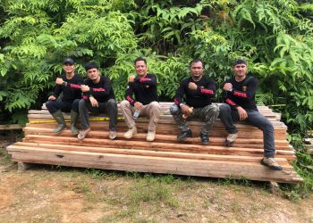 Polres Mukomuko Limpahkan Tersangka dan Barbuk Ilegal Logging HPT Air Ipuh 1 ke Kejari