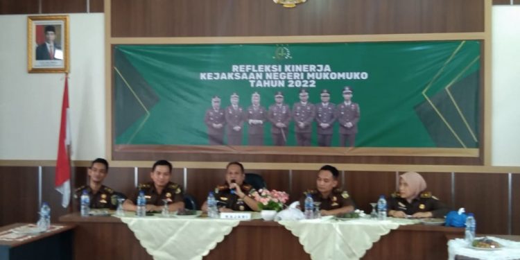 Kejaksaan Negeri Mukomuko Gelar Refleksi Kinerja Tahun 2022, Kajari: Kinerja Kami Tidak Akan Bernilai Jika Tidak Tersampaikan ke Masyarakat