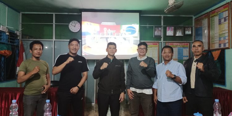 Pererat Silaturahmi, Dandim 0428/Mukomuko Nobar Piala Dunia Bersama Warga