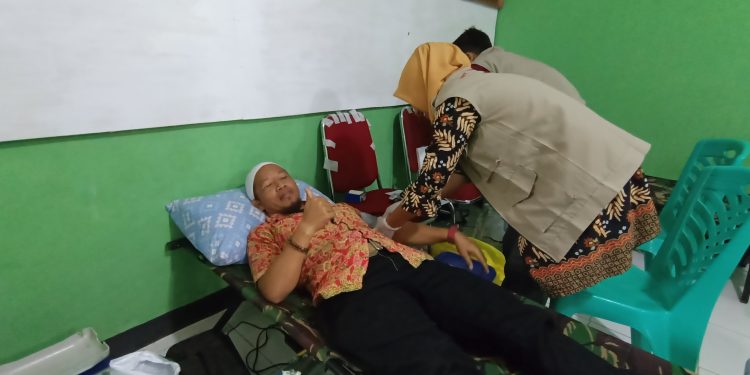 Sambut HUT Kodam II/Sriwijaya ke 77., Kodim 0428/Mukomuko Gelar Donor Darah & Bantuan Sosial Stunting di Kecamatan Ipuh