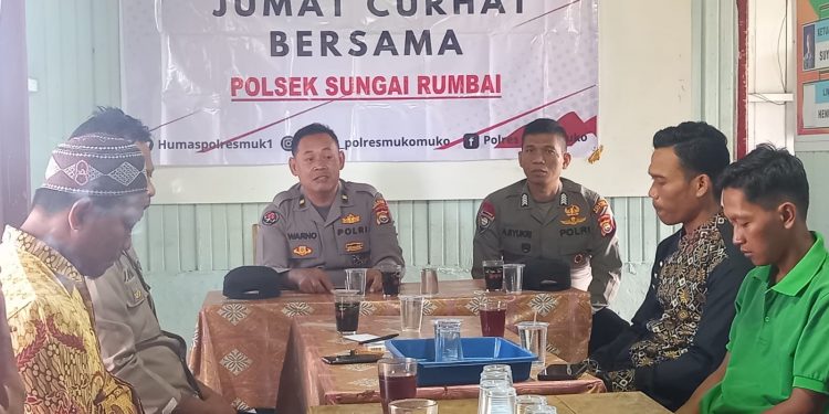 Jumat Curhat Polsek Sungai Rumbai Bersama Pemdes Talang Gading, Dibutuhkan Komitmen Bersama Menjaga Kamtibmas 