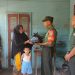 Babinsa Koramil 428-02/Ipuh Beri Bantuan Anak Stunting, Kepala Desa Semundam ini Wujud Nyata Peran TNI