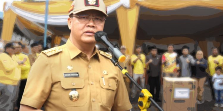 Gubernur Rohidin Serahkan Bantuan Sekaligus Mendorong Nelayan Memiliki Badan Hukum Legal