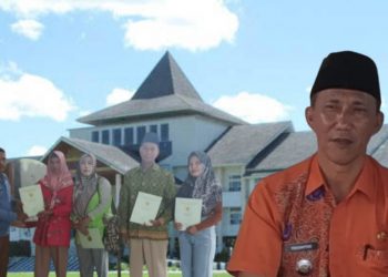 BPN Mukomuko Bersama Pemdes Lubuk Gedang Serahkan Sertifikat Tanah Kepada Warga