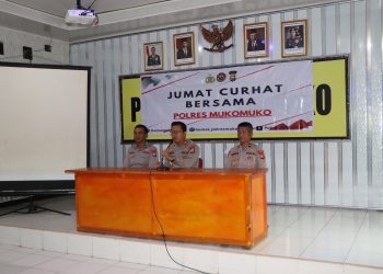 Menjaga Kamtibmas yang Kondusif Kapolres Mukomuko Gelar Jumat Curhat Bersama Masyarakat