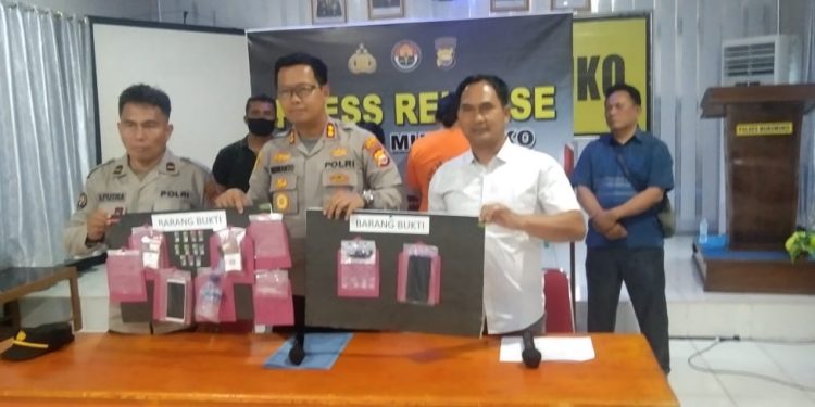 Satres Narkoba Polres Mukomuko “Ciduk” Dua Pengedar Sabu di Lokasi Berbeda