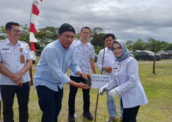 Ketua Komisi II DPRD Mukomuko Apresiasi Giat Penghijauan Pantai DPC MOI Kabupaten Mukomuko