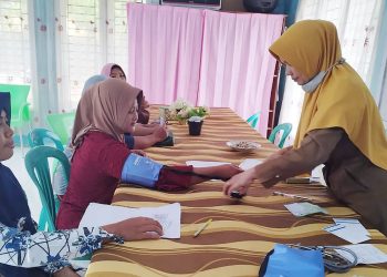 Semarakkan HUT Kabupaten Mukomuko ke 20, Dinas DP2KBP3A Kabupaten Mukomuko Gelar Bakti Sosial dan Pelayanan KB Gratis Untuk Masyarakat