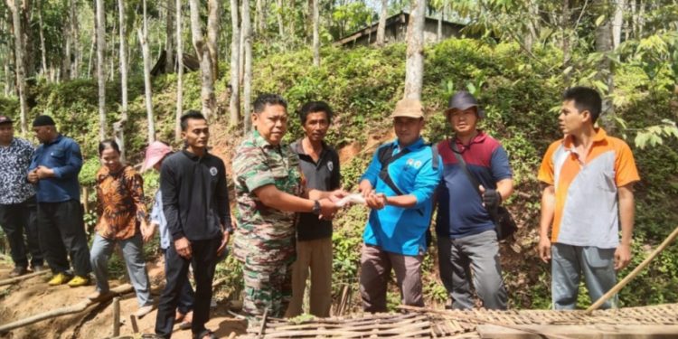 Ketahanan Pangan, Pemdes Semambang Makmur Gelar Panen Lele Bersama Pokmas