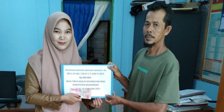 Moment HUT Kabupaten Mukomuko, Pemdes Tirta Mulya Salurankan BLT-DD Tahun 2023 & Pra Palaksanaan Pembangunan