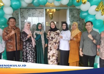 Ketua DPRD Kabupaten Mukomuko Hadiri Grand Opening Klinik Al Azza