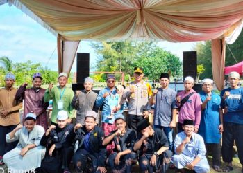 Kapolres Mukomuko Tinjau Langsung Kegiatan Wisata Amal di Pantai Wisata Abrasi Ipuh