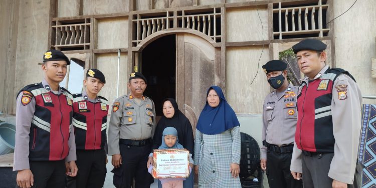 Sasar Warga Koto Jaya dan Kota Praja, Program Bantuan Kemanusiaan Untuk Negeri Polres Mukomuko Berlanjut