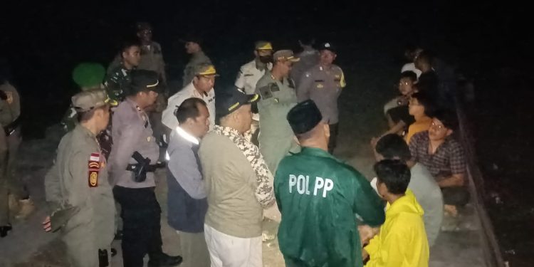 Dinas Satuan Polisi Pamong Praja Kabupaten Mukomuko Gelar Patroli Gabungan Bersama Tripika Kecamatan Ipuh